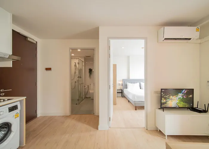 Ekkamai Sukhumvit 65, Pet Friendly, 900m To Bts 公寓