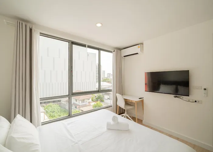 Ekkamai Sukhumvit 65, Pet Friendly, 900m To Bts *